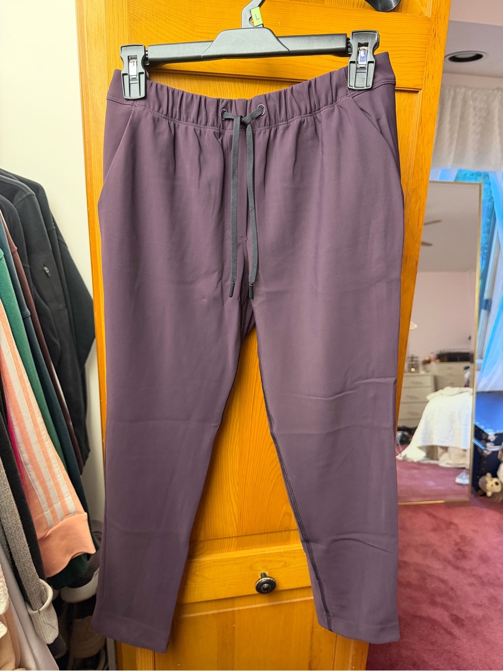 lululemon athletica Women’s Drawstring Joggers in Deep Plum - Picture 3 of 4